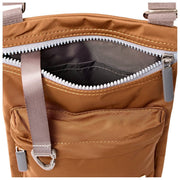 Sac à bandoulière Roka Chelsea B Medium en nylon recyclé - Marron Biscuit