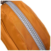 Roka Paddington Petit sac à bandoulière en nylon recyclé - Marron biscuit