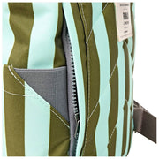 Petit sac à dos en toile recyclée Roka Canfield B - Moss Stripe/Bleu