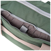 Petit sac de sport en toile recyclée Roka Gatwick - Vert orage