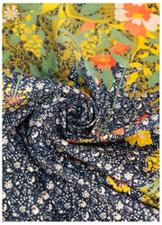 Écharpe en popeline de coton poudré à imprimé de haies florales - Bleu marine