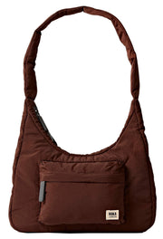Petit sac à main Roka Belsize en Taslon recyclé - Marron chocolat