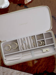 Boîte à bijoux de voyage zippée avec collier élégant Stackers - Gruau