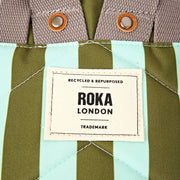 Petit sac à dos en toile recyclée Roka Canfield B - Moss Stripe/Bleu