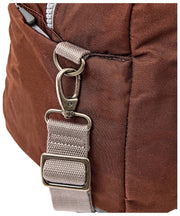 Sac de sport Roka Gatwick en toile recyclée de taille moyenne - Marron chocolat