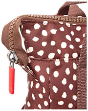 Petit sac à dos en toile recyclée Roka Bantry B - Marron à pois