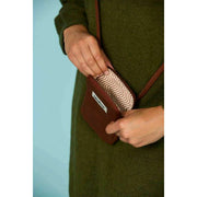 Sac pour téléphone Hindbag Bill - Marron chocolat
