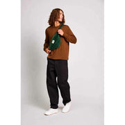 Grand sac banane Hindbag Sasha - Velours Vert Pin