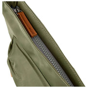 Sac à bandoulière Roka Kennington B Medium en nylon recyclé - Vert ciboulette