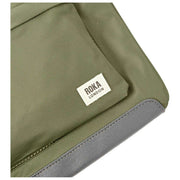 Sac à bandoulière Roka Kennington B Medium en nylon recyclé - Vert ciboulette